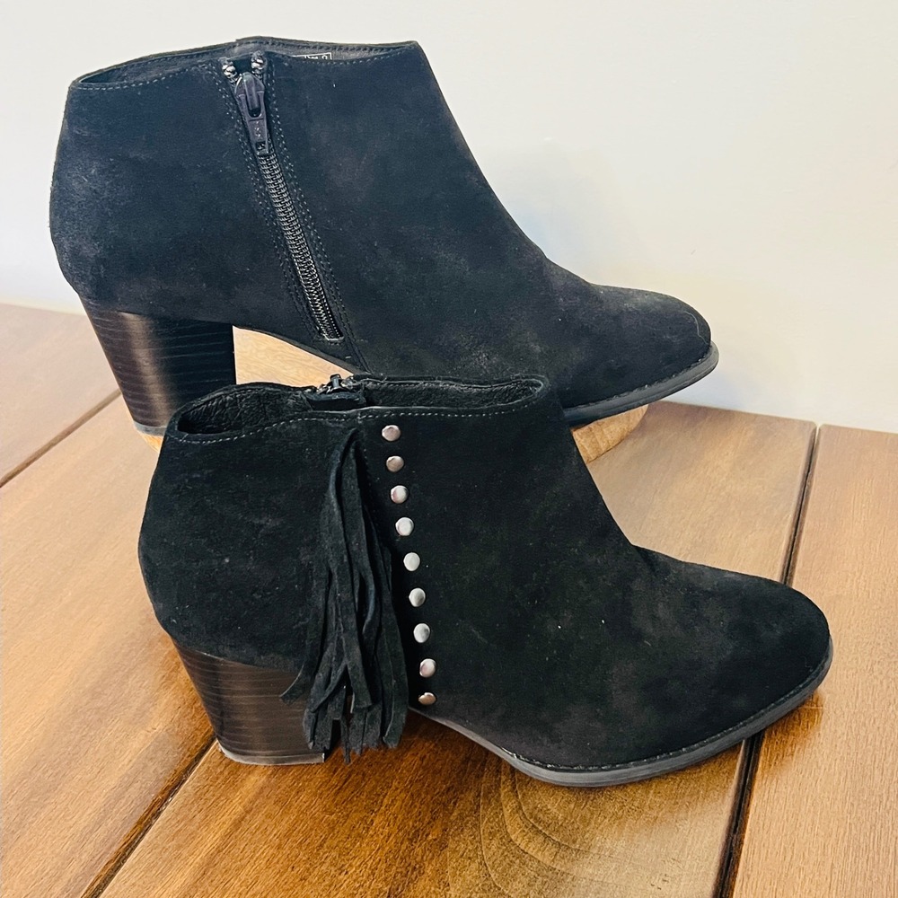 Vionic Faros Black Suede Fringe Studded Ankle Boots 9.5 322FAROS